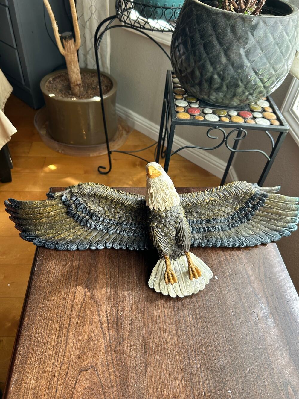 New Collections Etc 3D Eagle Sculpted Resin Wall Shelf